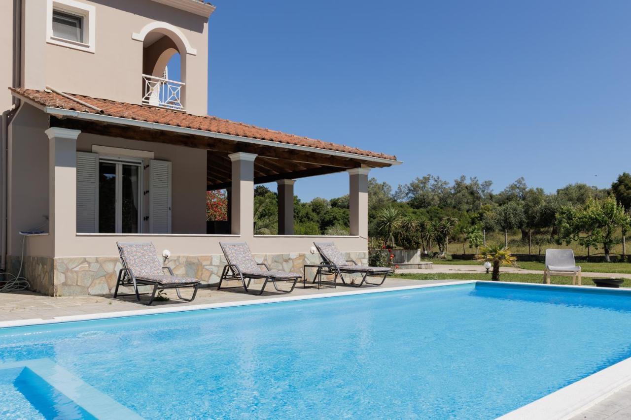 Country Villa Verde - 2Floor Family Home Kouramaditika Bagian luar foto