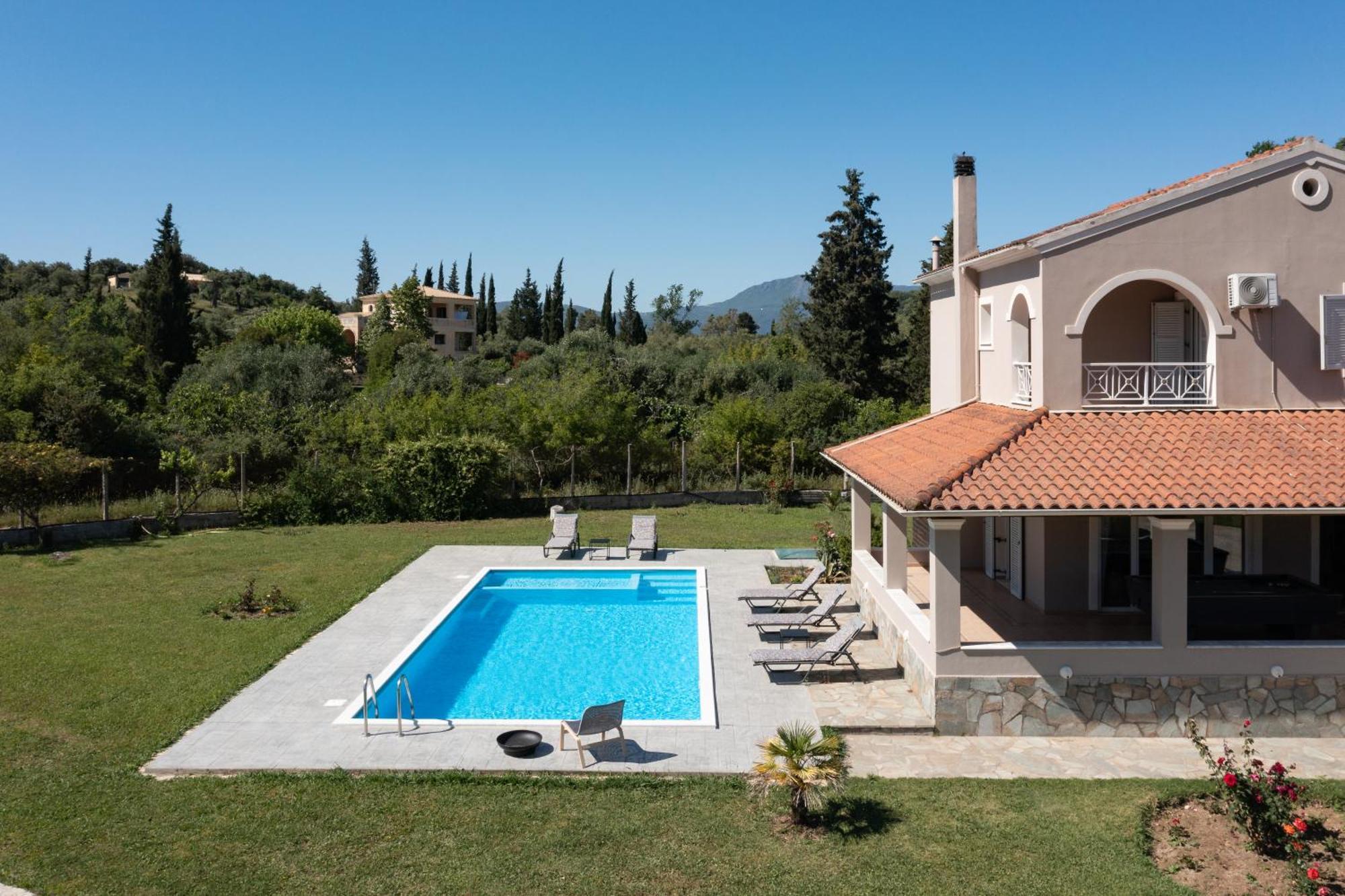 Country Villa Verde - 2Floor Family Home Kouramaditika Bagian luar foto